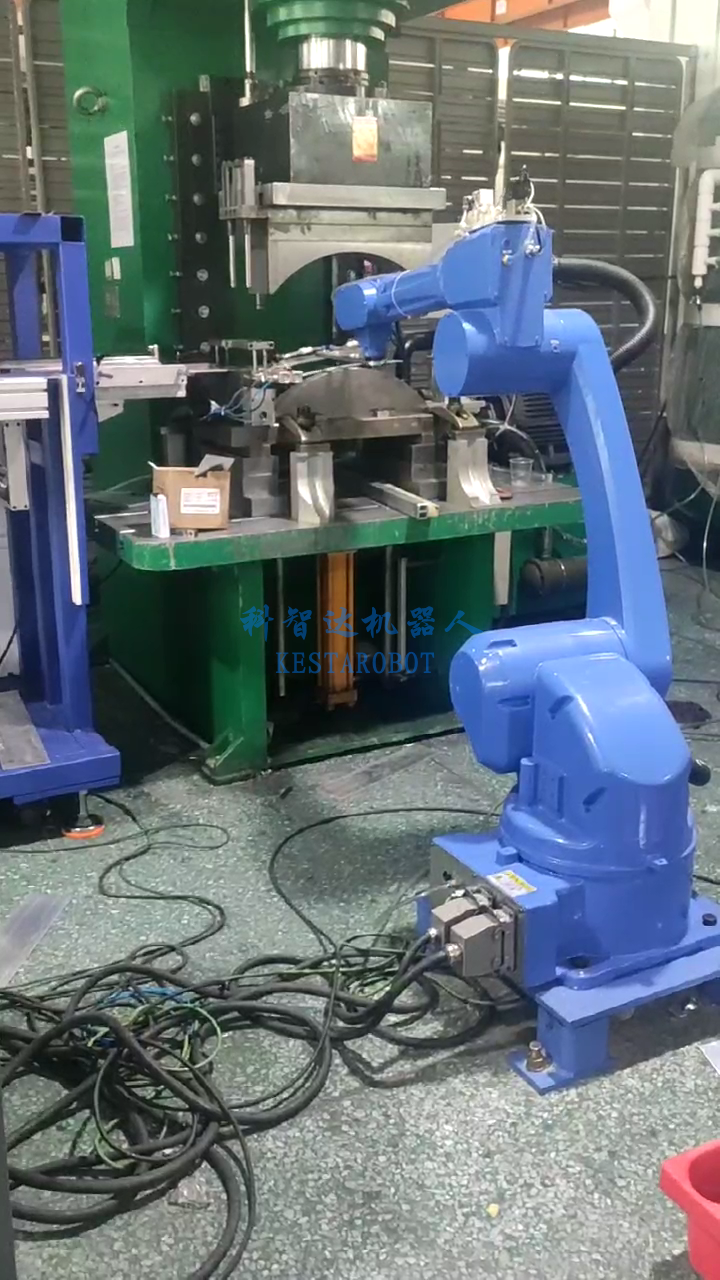 沖壓機(jī)器人多少錢一臺(tái)？小編來告訴你